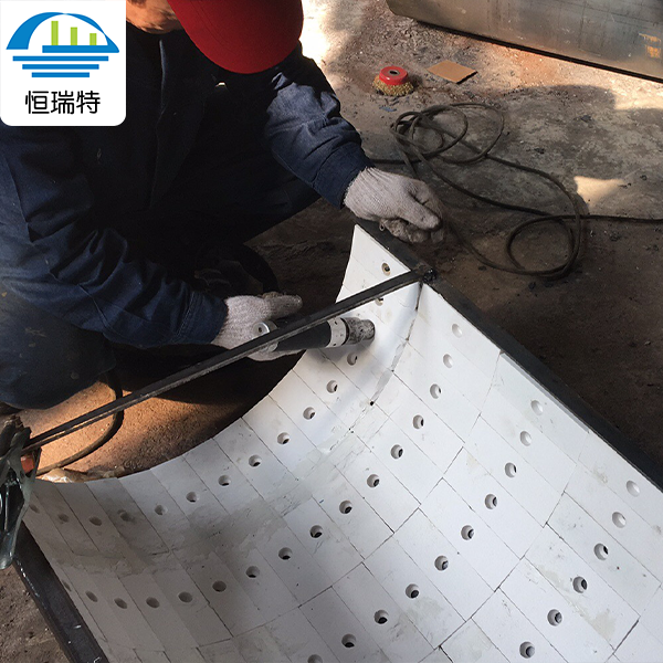 高温耐磨陶瓷胶在工业陶瓷片粘接与设备防护中的核心作用