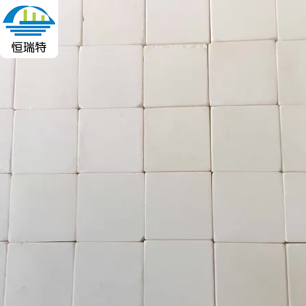 高温耐磨陶瓷胶在陶瓷构件中的性能与耐磨特性分析